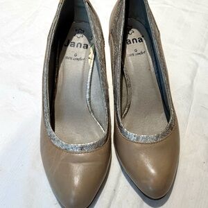 Gray and Tan Classic Low Heels